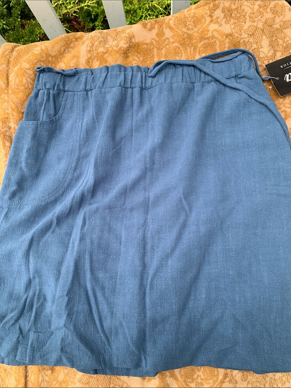 NWT Women's Light Blue Linen / Viscose  Skort